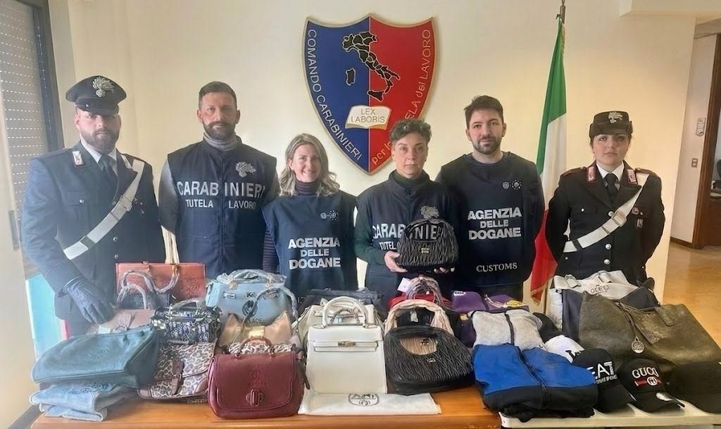 Maxi controlli a Novara: merce “sospetta” e lavoro irregolare in un negozio