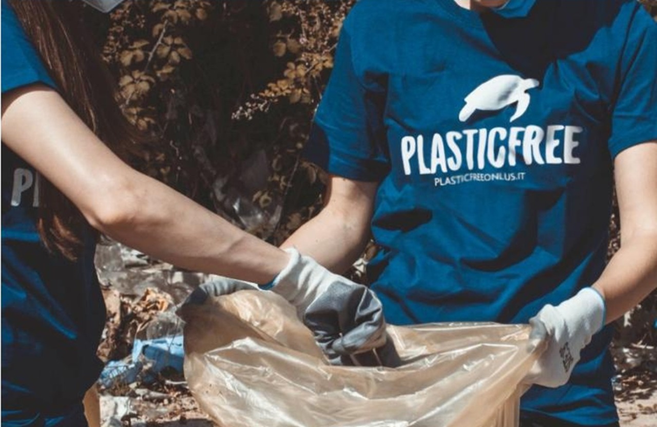 Novara, domenica 15 marzo giornata di pulizia con Plastic Free