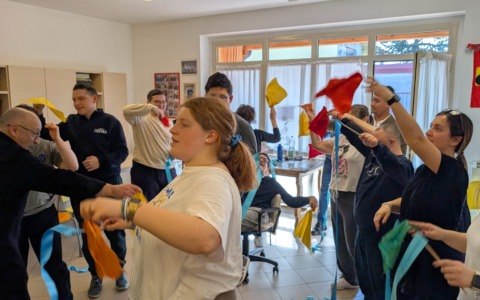 “La bellezza di ciò che manca”: il Cisa Ovest Ticino entra nelle scuole e nei centri per la disabilità