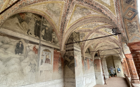Alla scoperta dell’abbazia di San Nazzaro Sesia: un viaggio tra storia, arte e spiritualità
