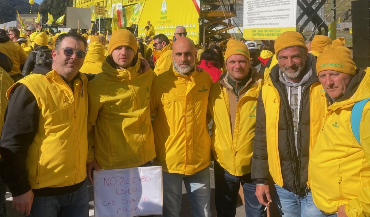 Folta delegazione di Coldiretti Novara-Vco al Brennero per cambiare il codice doganale