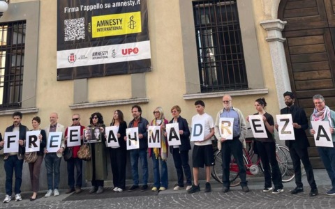 Novara, presidio per Ahmadreza Djalali: a dieci anni dall’arresto si rinnova l’appello per la liberazione