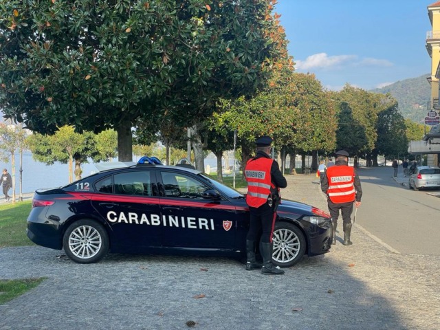 Baveno, rubano prodotti dal supermercato ma vengono beccati durante un controllo