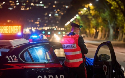 Droga: 28enne arrestato dai Carabinieri per spaccio di cocaina vicino agli impianti sportivi