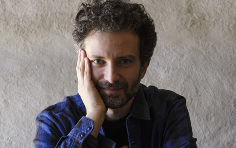 “A tu per tu con l’autore”: Alessandro Barbaglia incontra oltre 1.200 studenti del Novarese