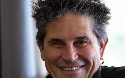 Gianni Fornara a “Mettiamo in Ordine le idee”: il viaggio in moto diventa racconto al Conservatorio di Novara