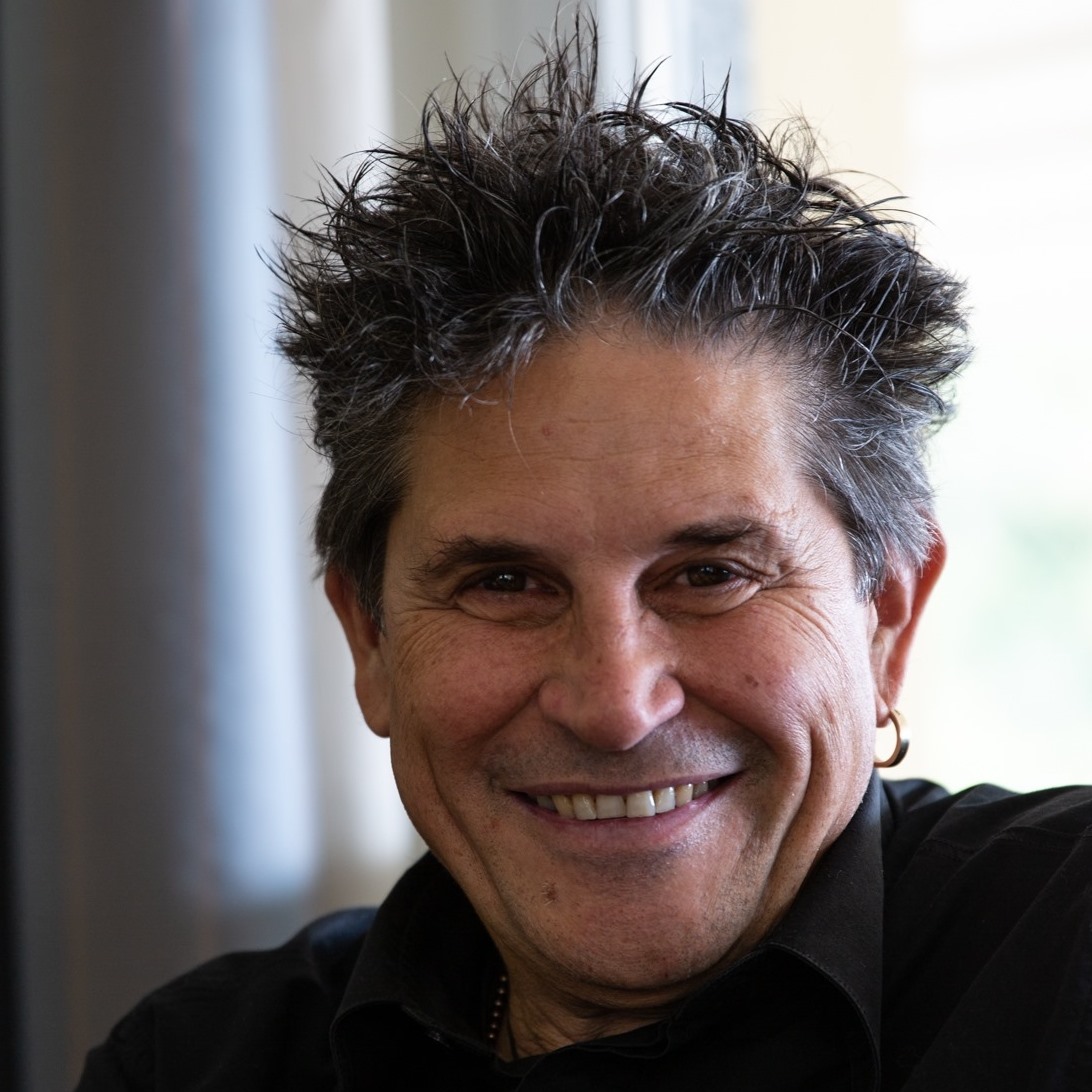 Gianni Fornara a “Mettiamo in Ordine le idee”: il viaggio in moto diventa racconto al Conservatorio di Novara