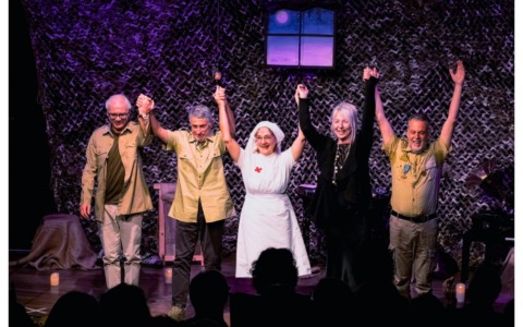 Da una scrivania di banca al palcoscenico: il novarese Marco Maffei porta “Parole perse” al Broletto