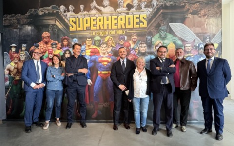Al Castello di Novara la mostra “Superheroes”: viaggio tra miti antichi e fumetti
