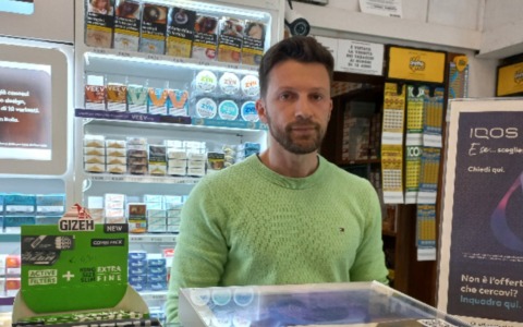 Rapina in tabaccheria a Novara: entra con una spranga e fugge col denaro