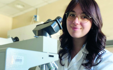 Novara sostiene la ricerca oncologica: tre borse di studio grazie alla delegazione di Fondazione Veronesi