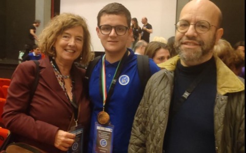 L’aronese Luca Di Maria trionfa ancora ai Campionati di Astronomia