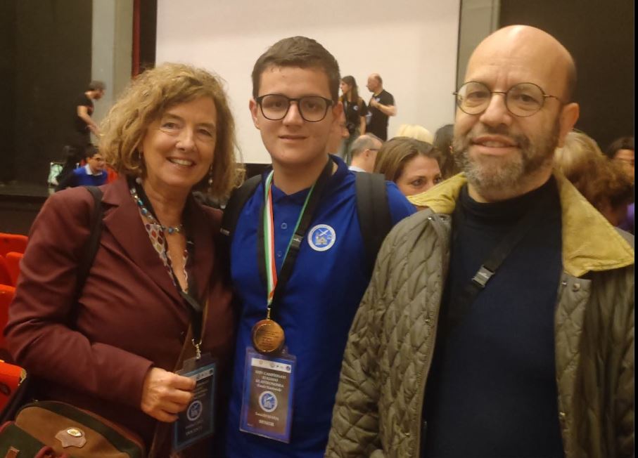 L’aronese Luca Di Maria trionfa ancora ai Campionati di Astronomia
