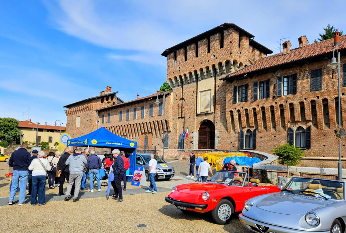 Galliate, successo per il Raduno Interclub 2026: 160 auto storiche protagoniste nel Novarese