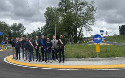 Inaugurata la nuova rotatoria tra Ghemme e Carpignano Sesia