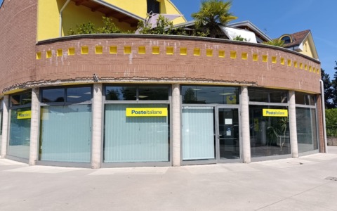 Apre la versione “Polis” dell’ufficio postale di Oleggio