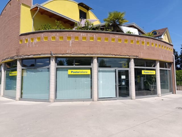 Apre la versione “Polis” dell’ufficio postale di Oleggio