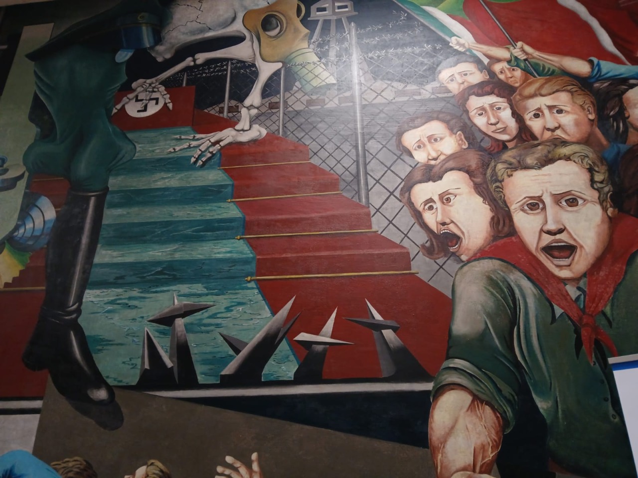 Torna a vivere il murale della Liberazione nel municipio di Castelletto