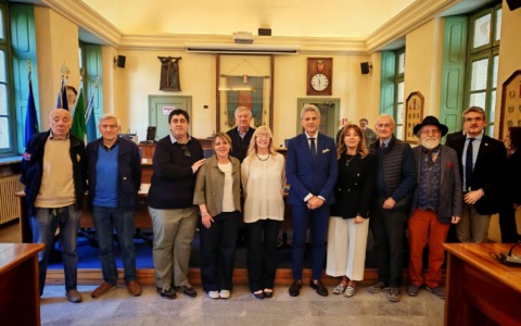 “Retro Visioni” accende Novara: inaugurata a Palazzo Natta la mostra dedicata alla storia del motorismo