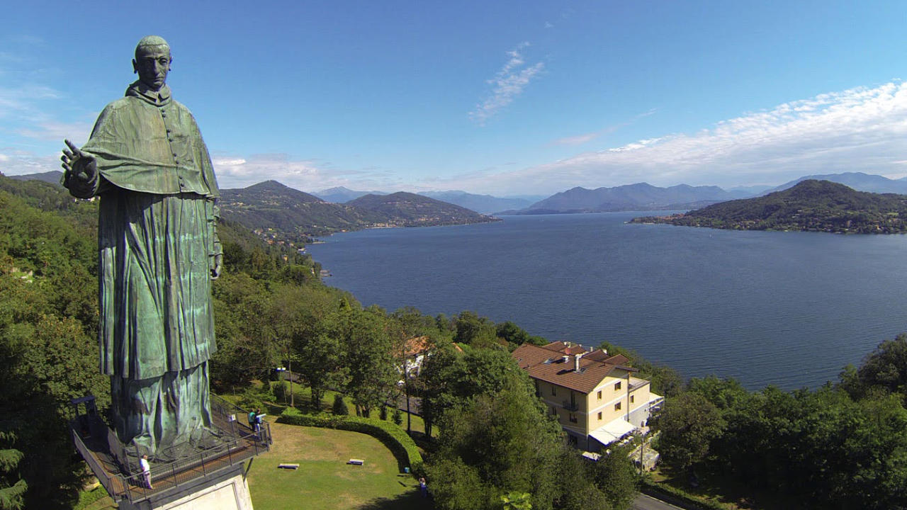 Domenica 31 maggio una visita guidata per scoprire la storia del San Carlone