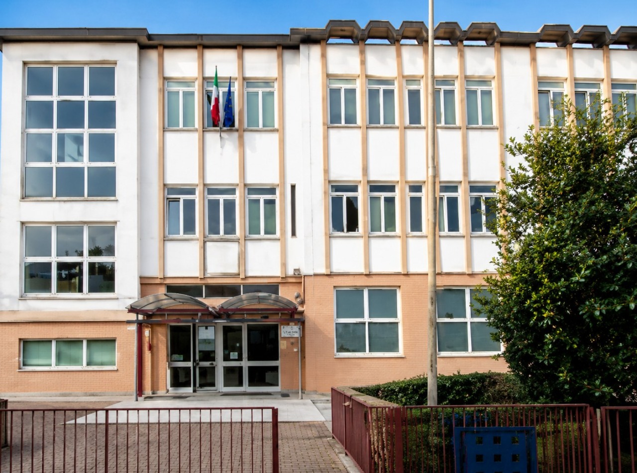 Galliate ottiene 120mila euro per una scuola più accessibile: il Comune è primo in Piemonte nel bando contro le barriere architettoniche
