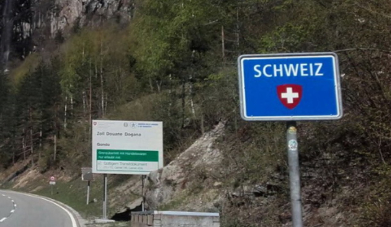 Incidente in Svizzera, chiuso il Passo del Sempione: stop al traffico internazionale
