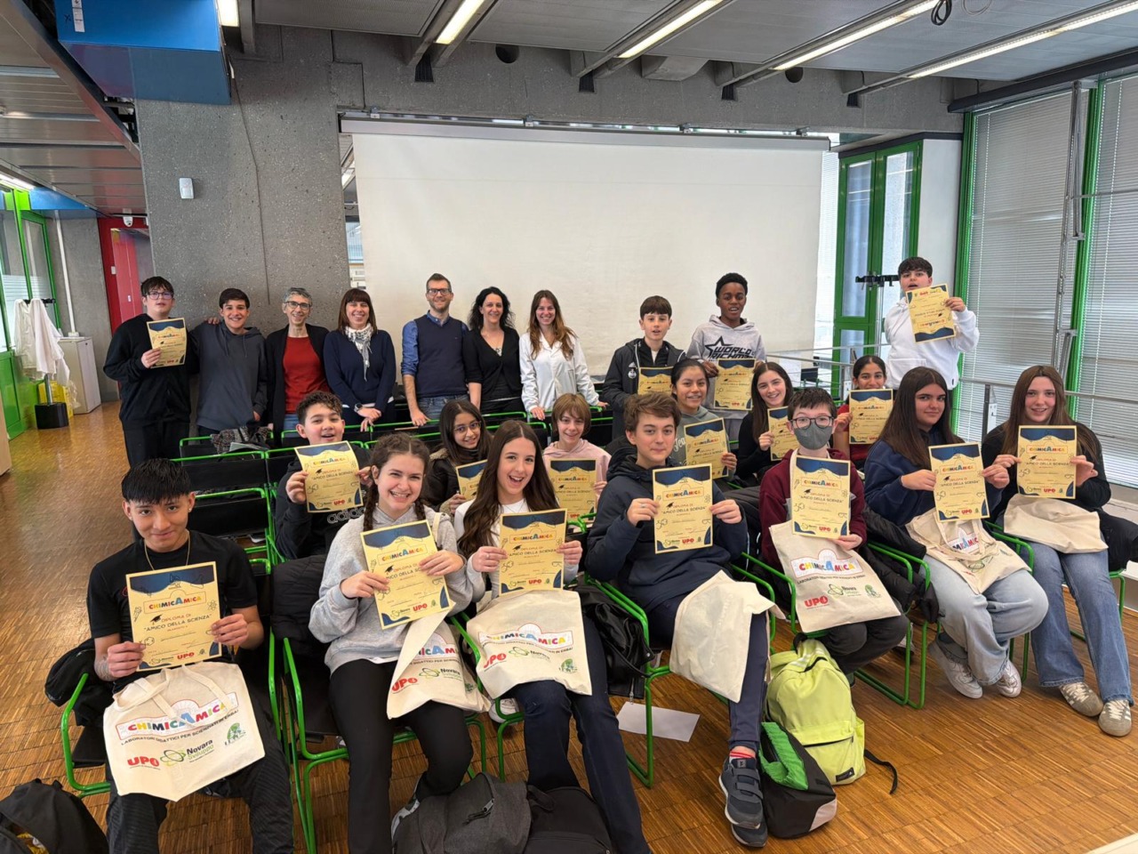 ChimicAmica, conclusa l’edizione 2026: quasi 600 partecipanti ai  laboratori scientifici