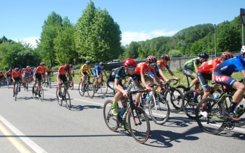 Novara-Orta, torna la classica del ciclismo giovanile: domenica la 75ª edizione del Trofeo Emilio Gorla