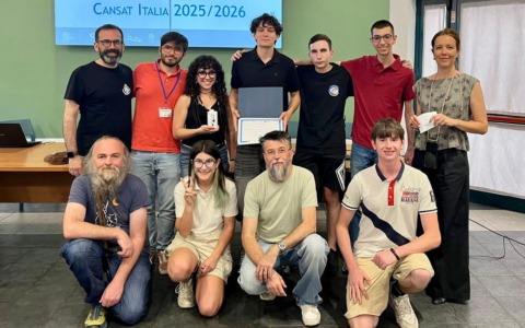 Sky Lead, dell’Iti Omar, vince la finale nazionale Cansat 2026 e vola in Olanda