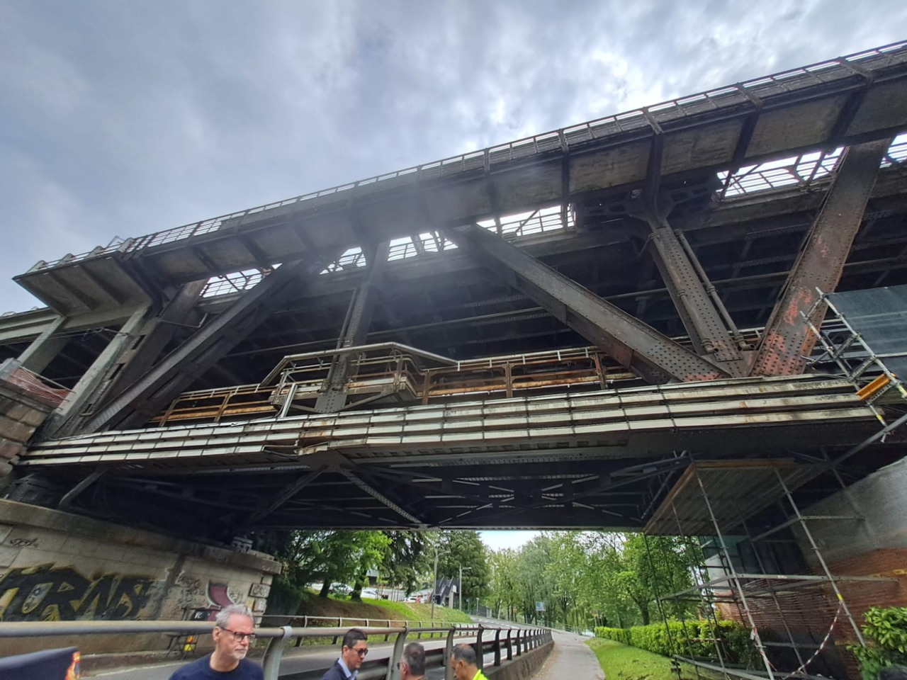 Chiusura in vista per il ponte di Castelletto: ma sarà possibile passare a piedi o in bici