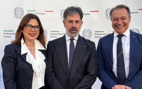 Agroalimentare, Bongioanni: «Il Piemonte protagonista con le sue eccellenze alle celebrazioni del 2 giugno all’Ambasciata d’Italia a Vilnius