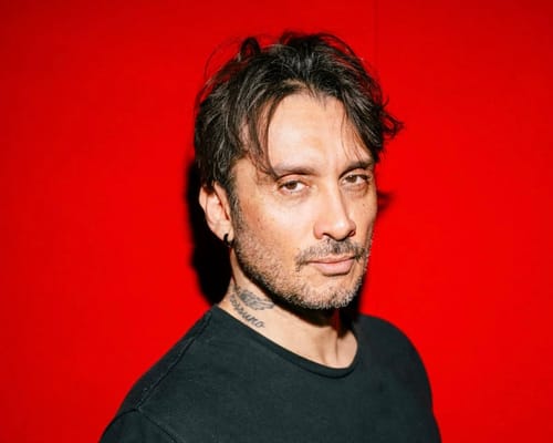 Fabrizio Moro a Varallo al posto di Ron sul palco dell’Alpàa