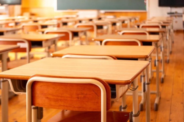 Divignano, il Comune annuncia: “La classe prima della primaria è salva”