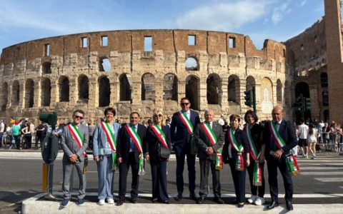 80° anniversario della Repubblica: presente anche una delegazione di sindaci del novarese