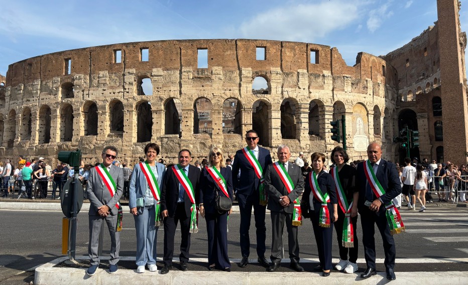 80° anniversario della Repubblica: presente anche una delegazione di sindaci del novarese