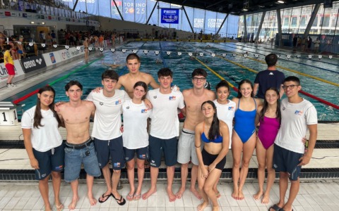 Libertas Nuoto Novara protagonista ai Regionali: Piacentini e Crepaldi trascinano la squadra con 5 ori