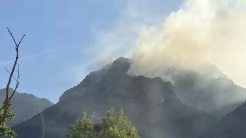 Incendi nel Vco: 150 persone evacuate da Premosello Chiovenda