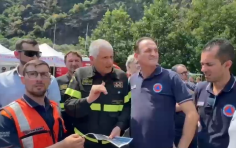 Incendi in Piemonte, Cirio in Ossola: «Oltre 500 persone al lavoro per la sicurezza»