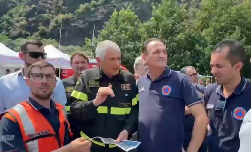 Incendi in Piemonte, Cirio in Ossola: «Oltre 500 persone al lavoro per la sicurezza»