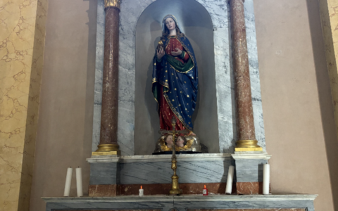 Furto nella chiesa di Cameri: rubati cinque candelieri dell’Ottocento
