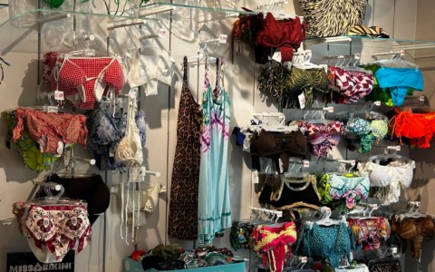 Papillon Fashion Store protagonista del Neon Village