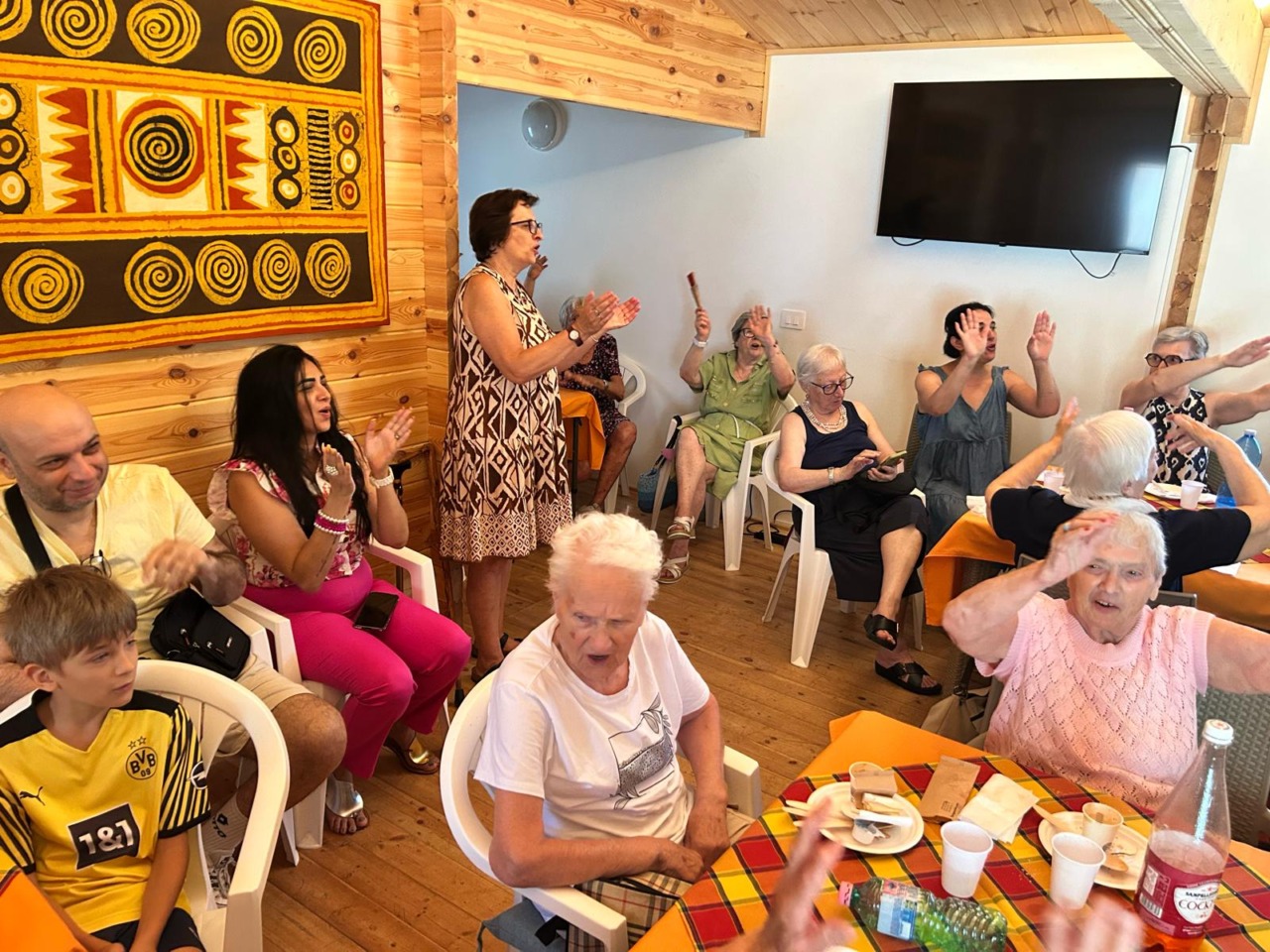“Estate a Sud”, la Comunità di Sant’Egidio apre le porte agli anziani: pranzi, giochi e compagnia
