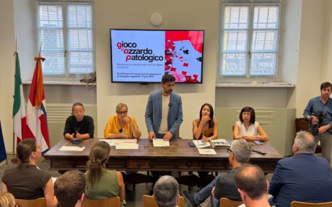 Gioco d’azzardo patologico, le opposizioni in Regione: “I dati sono allarmanti e in crescita”