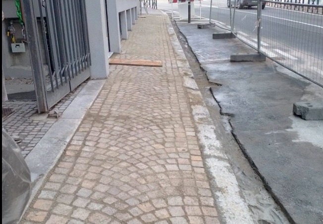 Nuovo marciapiede in corso Liberazione ad Arona
