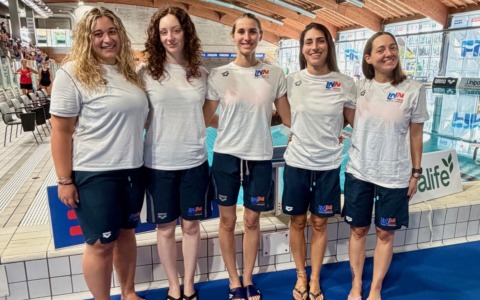 Nuoto artistico: un oro e un argento per la Libertas Novara al debutto nei campionati nazionali estivi di categoria