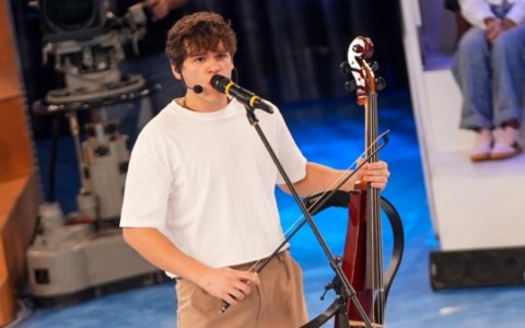 Michele Ballo di Amici ospite venerdì ad Arona