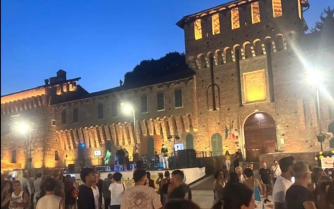 Neon Village 2026: successo a Galliate