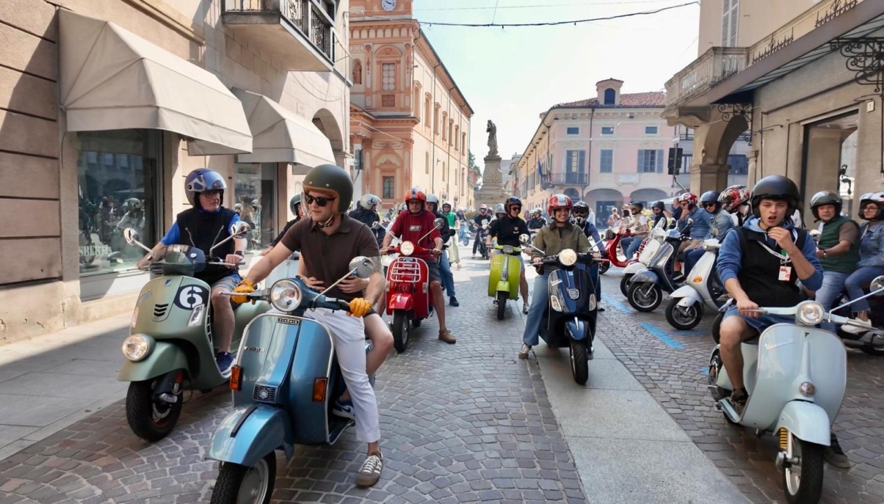 Borgo in Vespa: motori, passione e solidarietà a sostegno di Avis Borgomanero