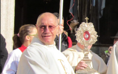 Castelletto Ticino ha detto addio al diacono don Gabriele Maria Ramezzano