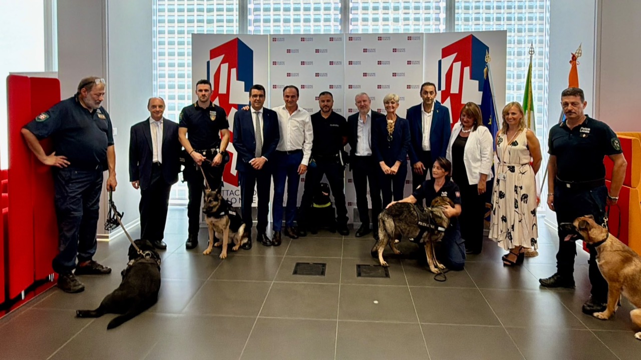 Polizia locale, il Presidente Cirio e l’assessore Bussalino incontrano le unità cinofile